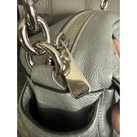 COACH CAMPBELL LEATHER SILVER CAMERA CROSSBODY SATCHEL HANDBAG PURSE TURN LOCK - Picture 14 of 14